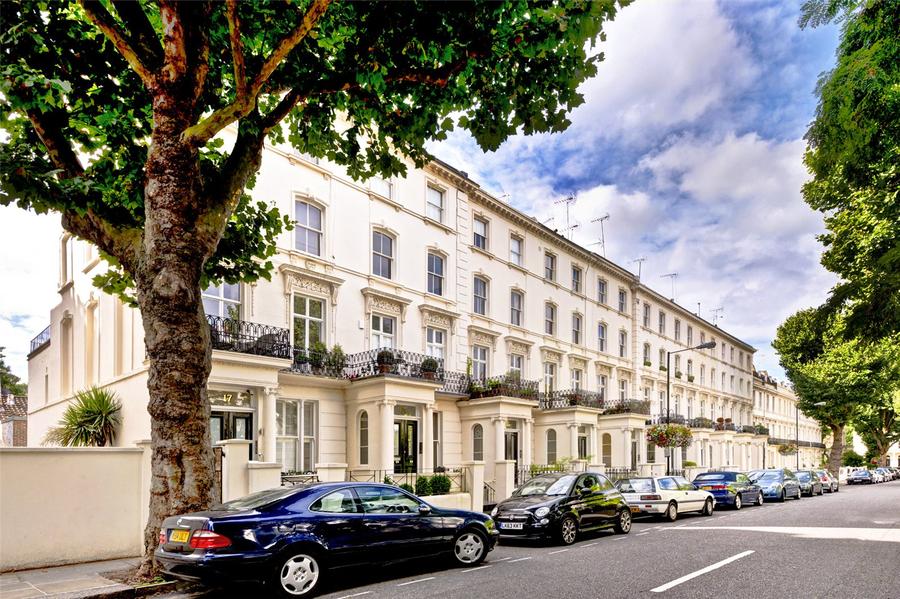 2 bedroom Maisonette to rent in Clarendon Gardens-view3