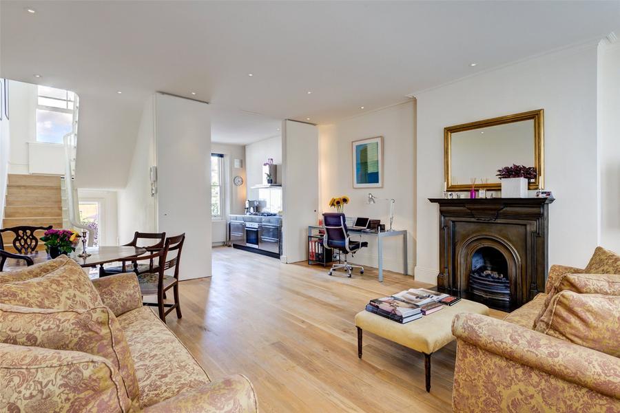 2 bedroom Maisonette to rent in Clarendon Gardens-view4