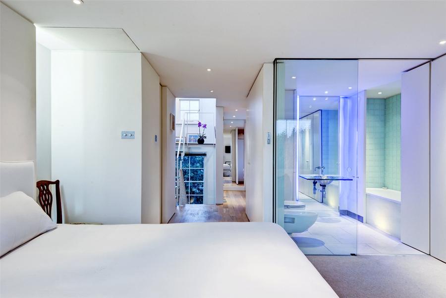 2 bedroom Maisonette to rent in Clarendon Gardens-view6