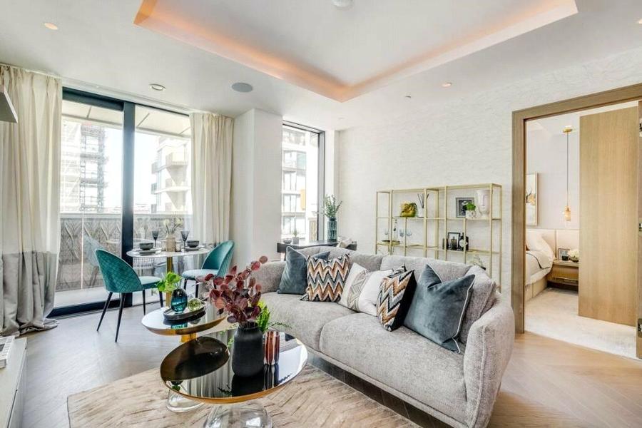 2 bedroom Flat to rent in The Compton-view2