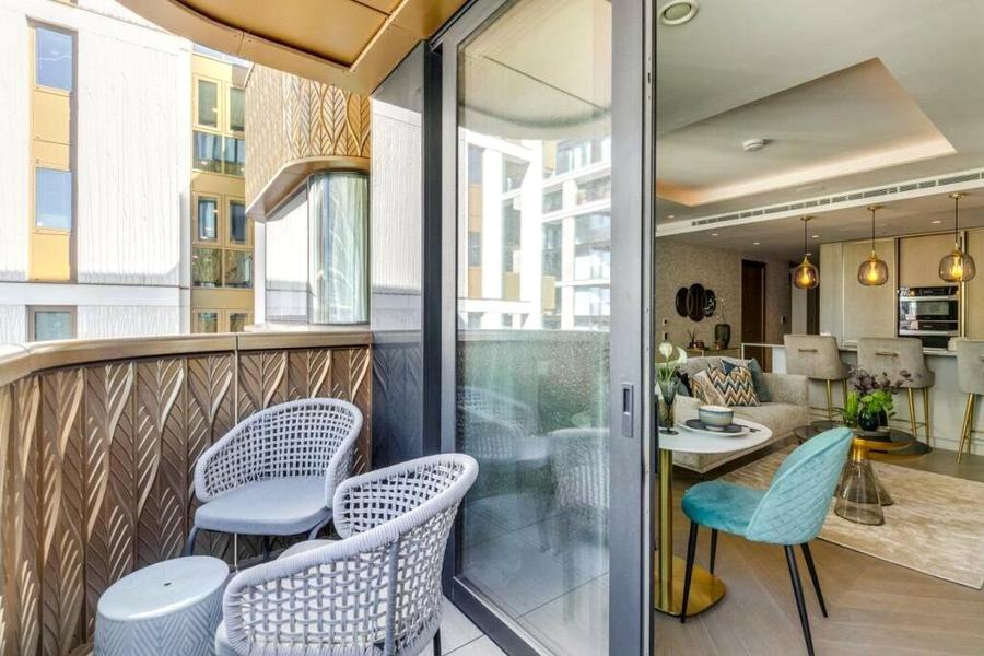 2 bedroom Flat to rent in The Compton-view13