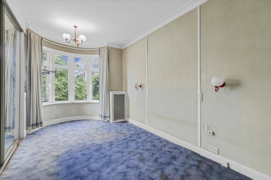3 bedroom Flat for sale in William Court-view6