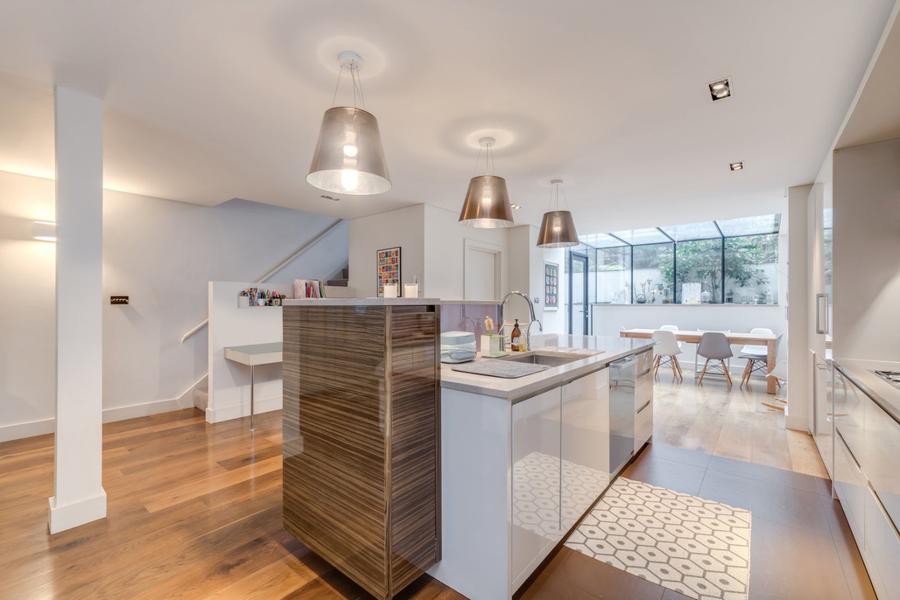 4 bedroom House for sale in Belsize Crescent-view17
