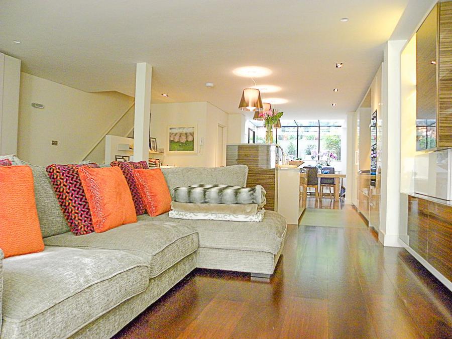 4 bedroom House for sale in Belsize Crescent-view20