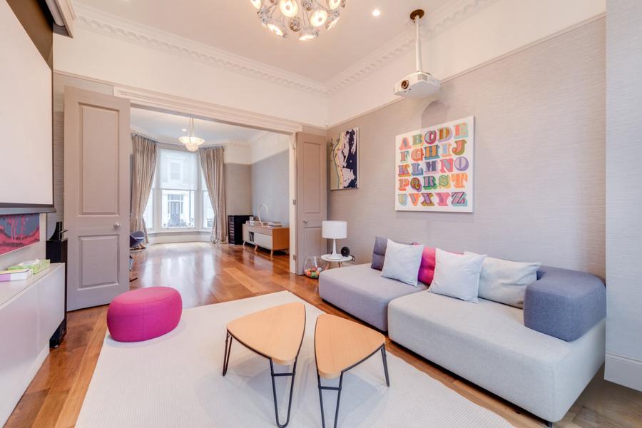 4 bedroom House for sale in Belsize Crescent-view2