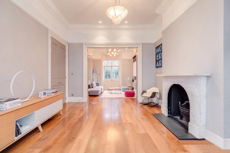 4 bedroom House for sale in Belsize Crescent-view15
