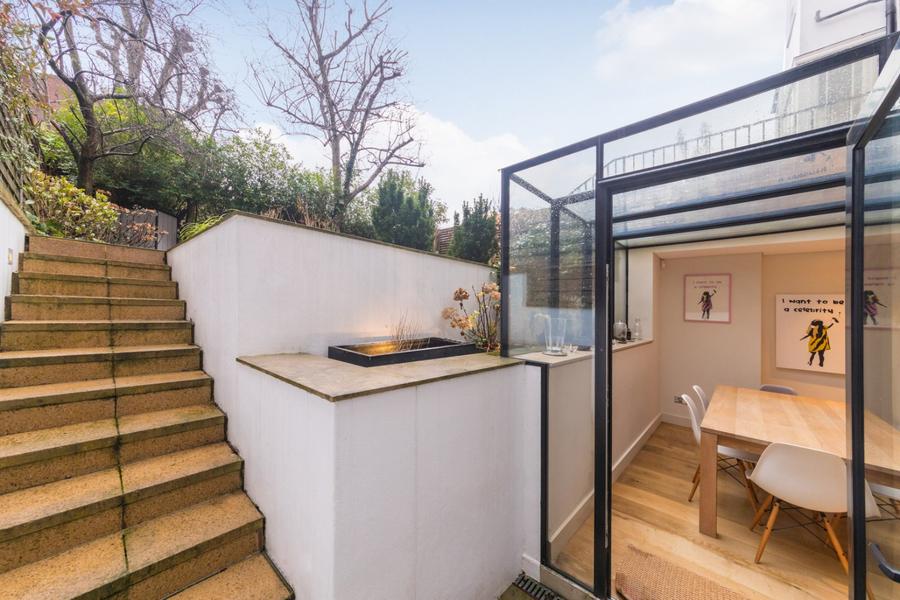 4 bedroom House for sale in Belsize Crescent-view27