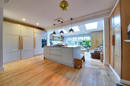 4 bedroom House for sale in Orchard Avenue-List1786
