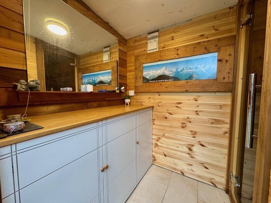 4 bedroom House for sale in Orchard Avenue-view10