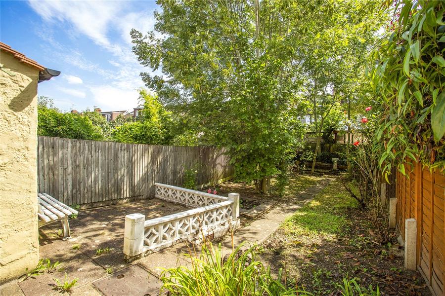 3 bedroom House for sale in Liddell Gardens-view11
