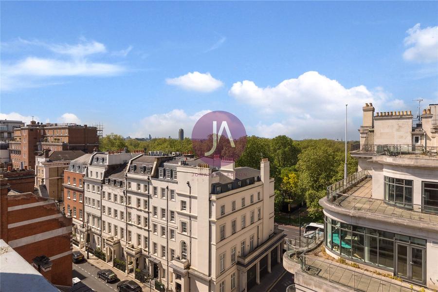 4 bedroom Flat for sale in Hereford House-view11