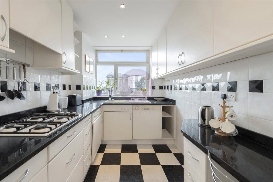 2 bedroom Flat for sale in Sheringham-view3