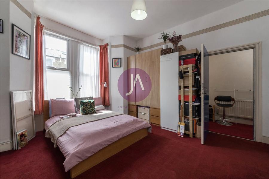 4 bedroom House for sale in Tancred Road-view11