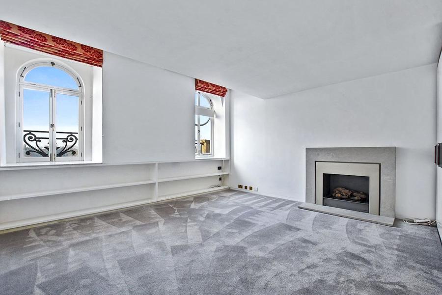 4 bedroom Flat for sale in Cambridge Gate-view16