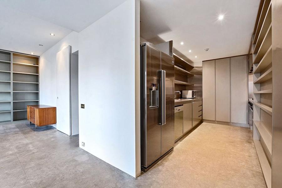 4 bedroom Flat for sale in Cambridge Gate-view8