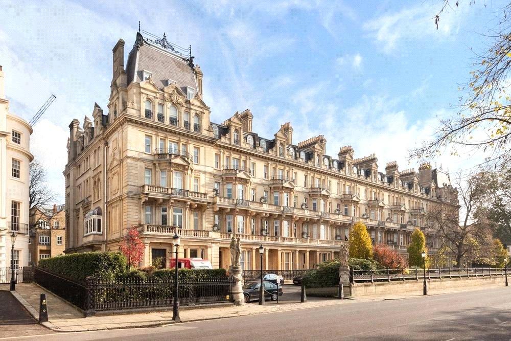 Cambridge Gate, Regents Park, London, NW1