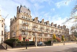 Cambridge Gate, Regents Park, London, NW1