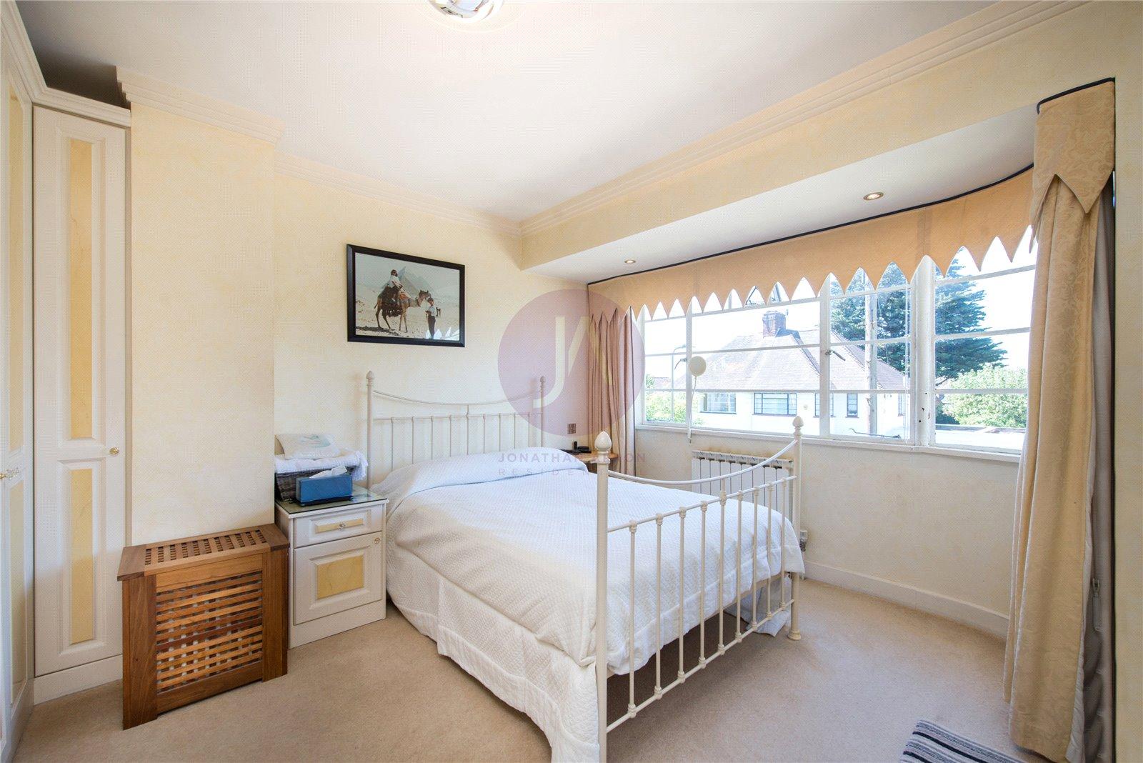 Howard Walk, Hampstead  Garden Suburb, London, N2
