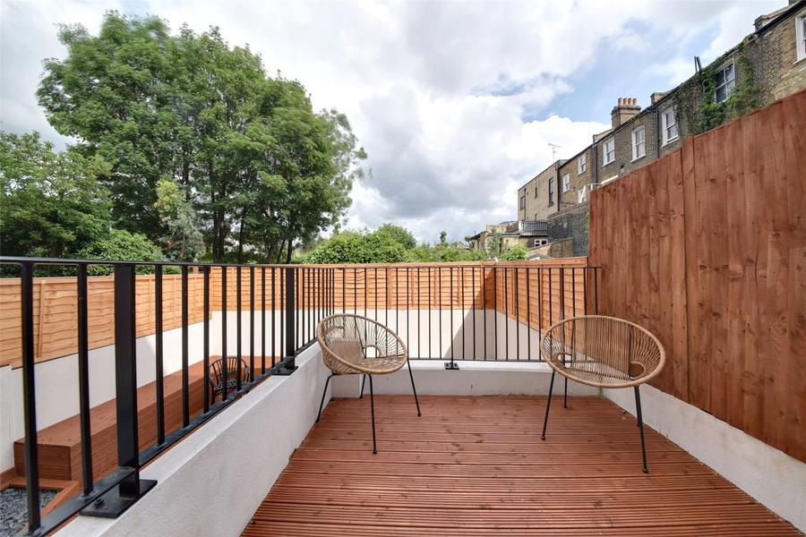 4 bedroom House for sale in Bartholomew Road-view15