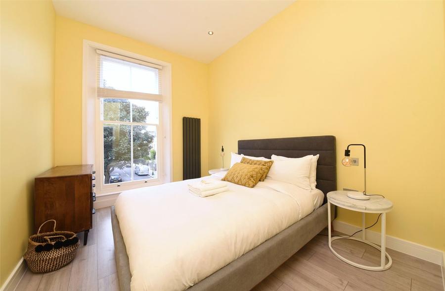 4 bedroom House for sale in Bartholomew Road-view11