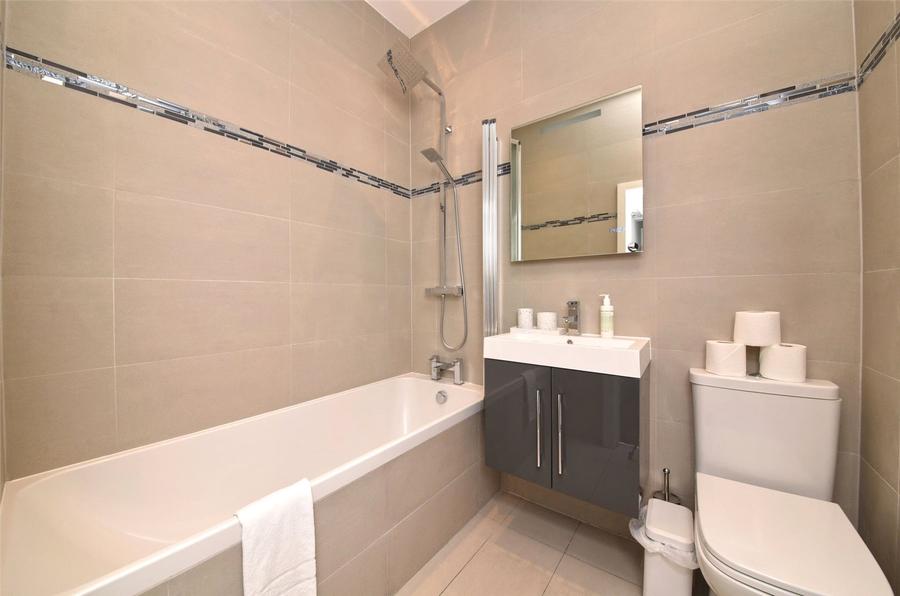 4 bedroom House for sale in Bartholomew Road-view13
