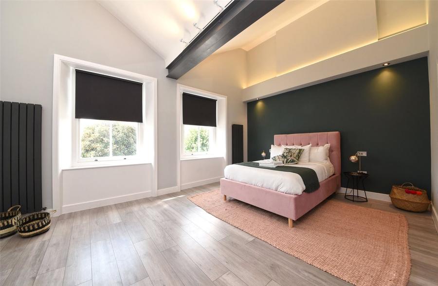 4 bedroom House for sale in Bartholomew Road-view3