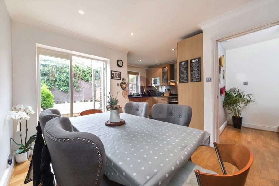 3 bedroom House for sale in Berridge Mews-view3