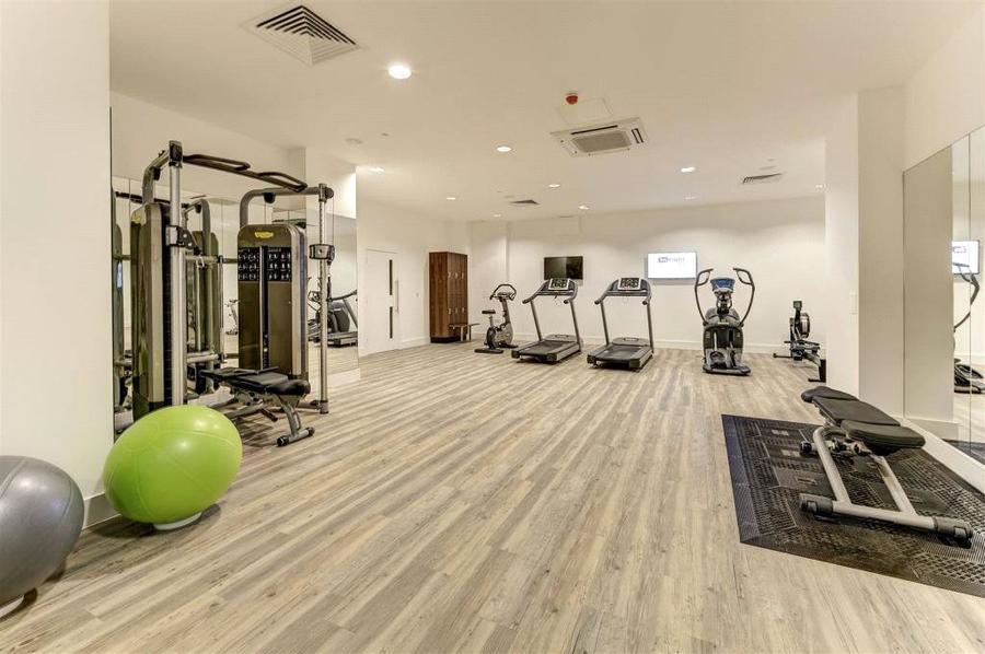2 bedroom Flat for sale in Fairmont Mews-view15