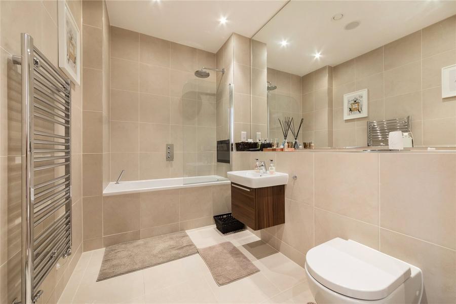2 bedroom Flat for sale in Fairmont Mews-view6