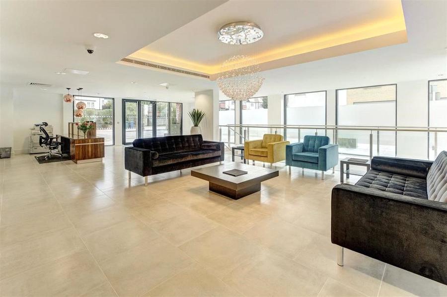 2 bedroom Flat for sale in Fairmont Mews-view14