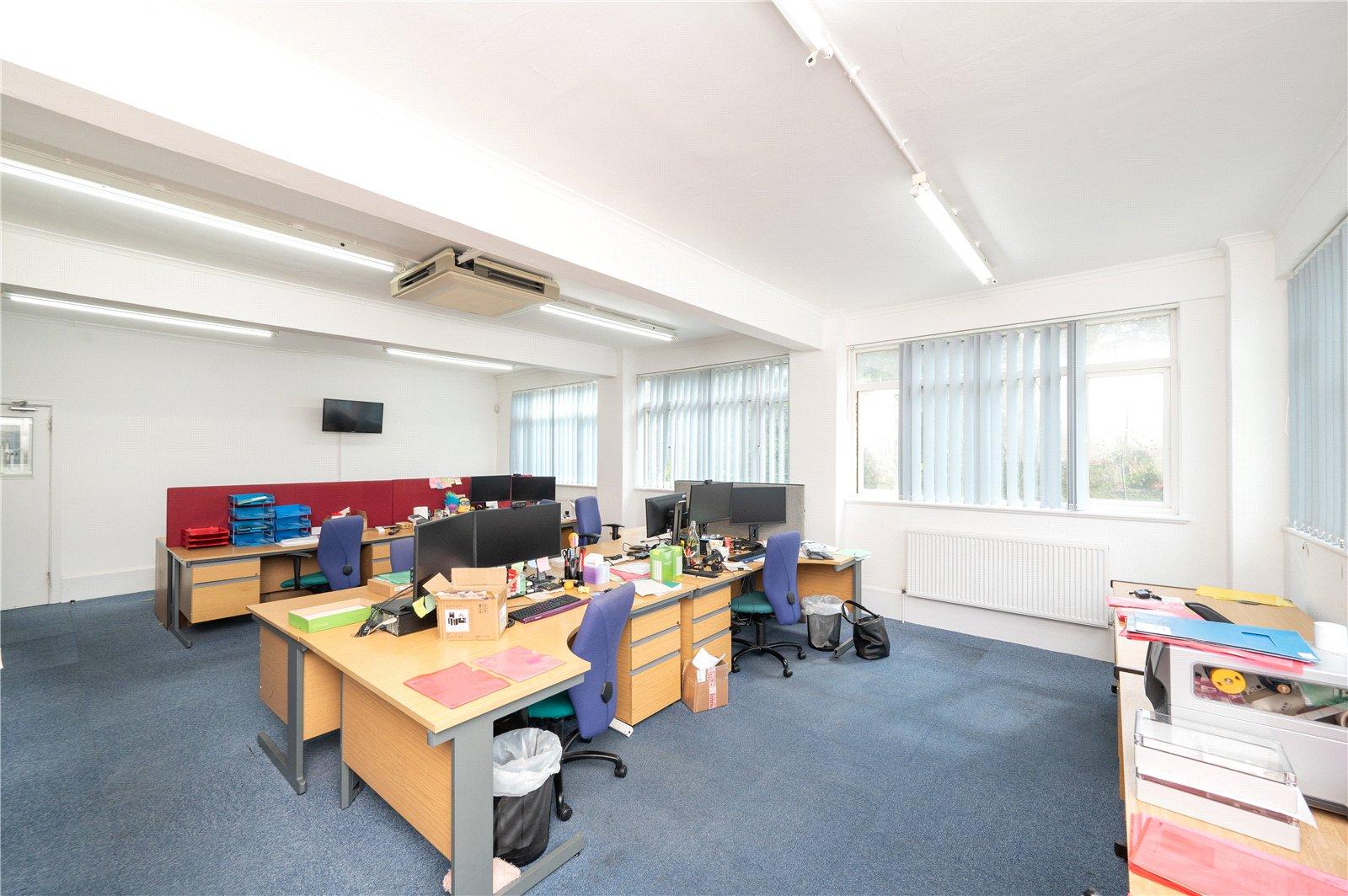 Office To Let in St. Albans Road, Sandridge, St. Albans, Hertfordshire - View 6 - Collinson Hall