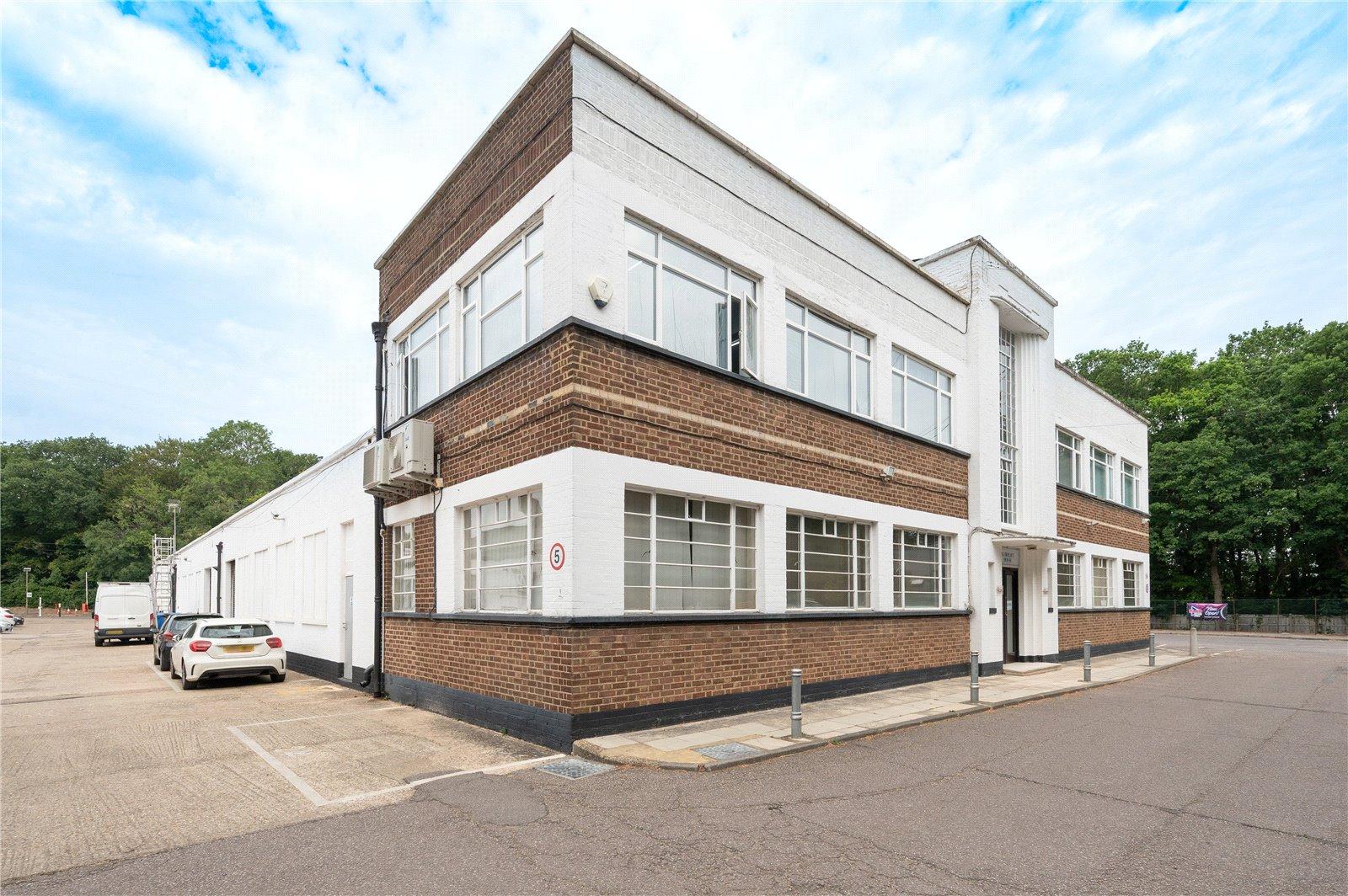 Office To Let in St. Albans Road, Sandridge, St. Albans, Hertfordshire - View 1 - Collinson Hall