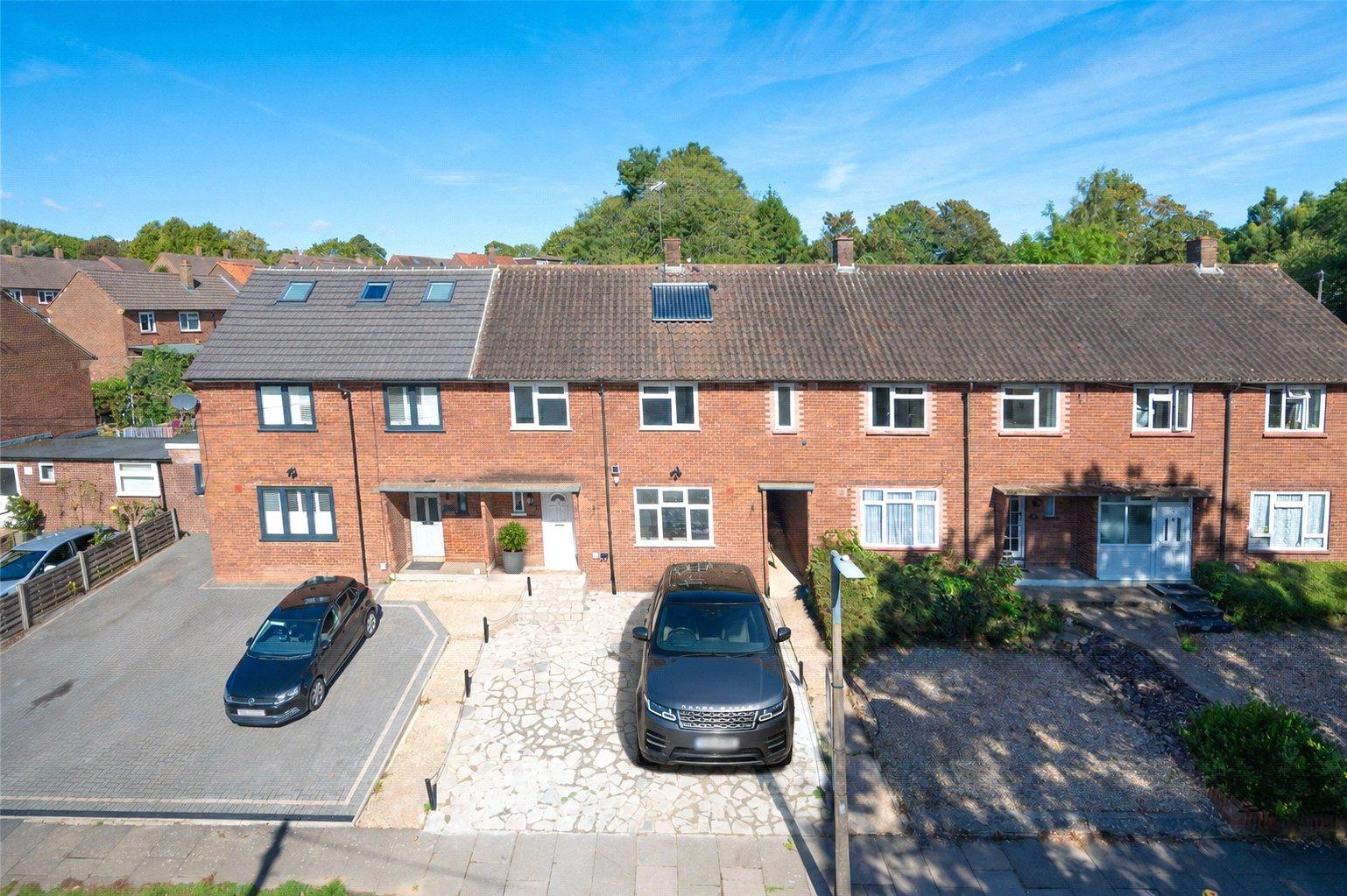 3 Bedroom Terraced House Let in Holyrood Crescent, St. Albans, Hertfordshire - View 11 - Collinson Hall