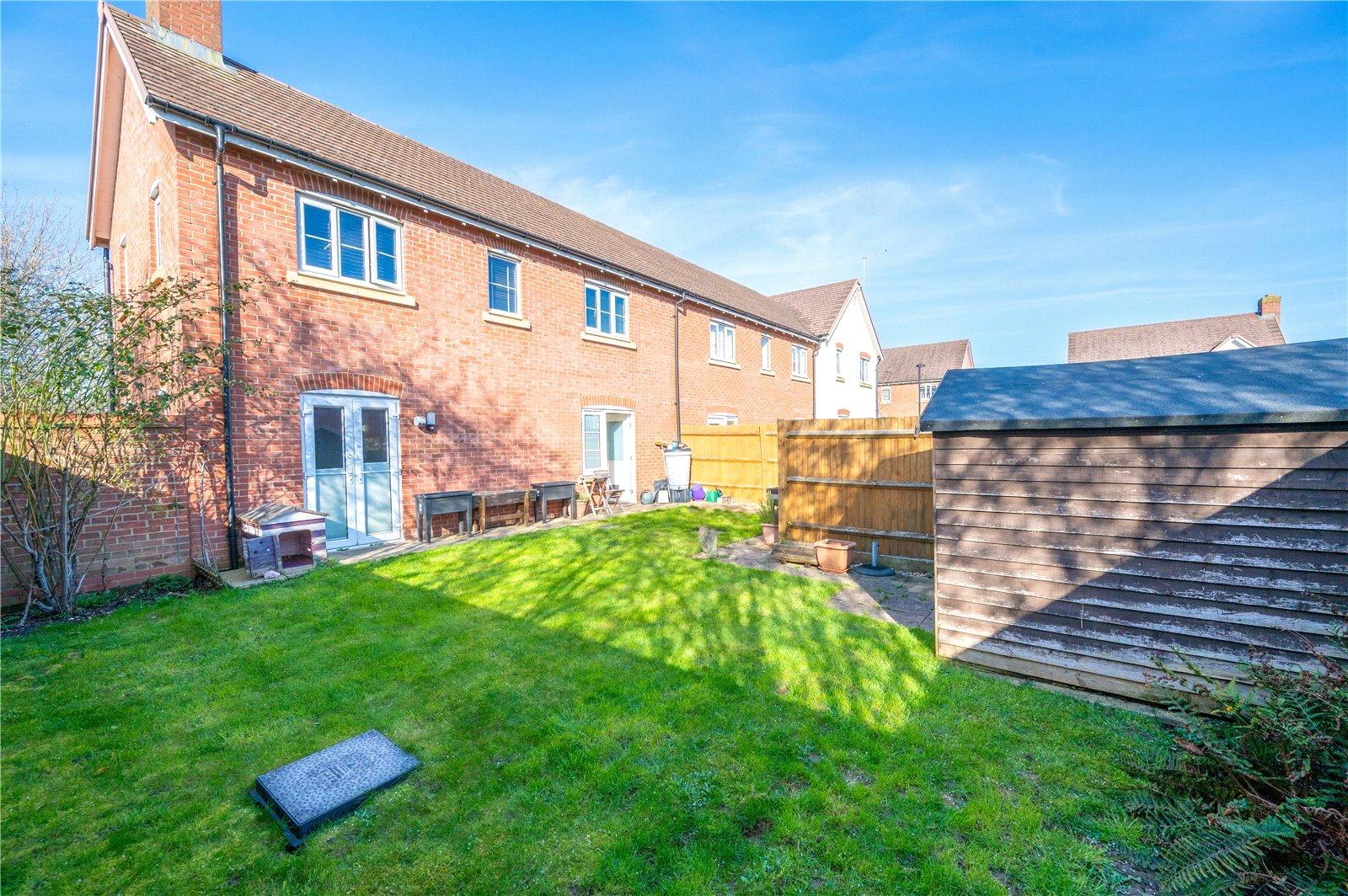 2 Bedroom  Let in Pasture View, Oaklands Lane, Smallford, St. Albans - View 10 - Collinson Hall