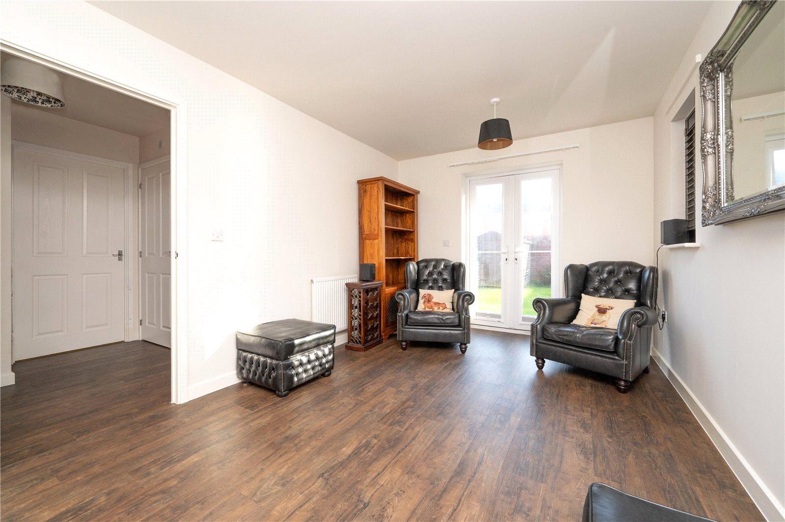 2 Bedroom  Let in Pasture View, Oaklands Lane, Smallford, St. Albans - View 3 - Collinson Hall