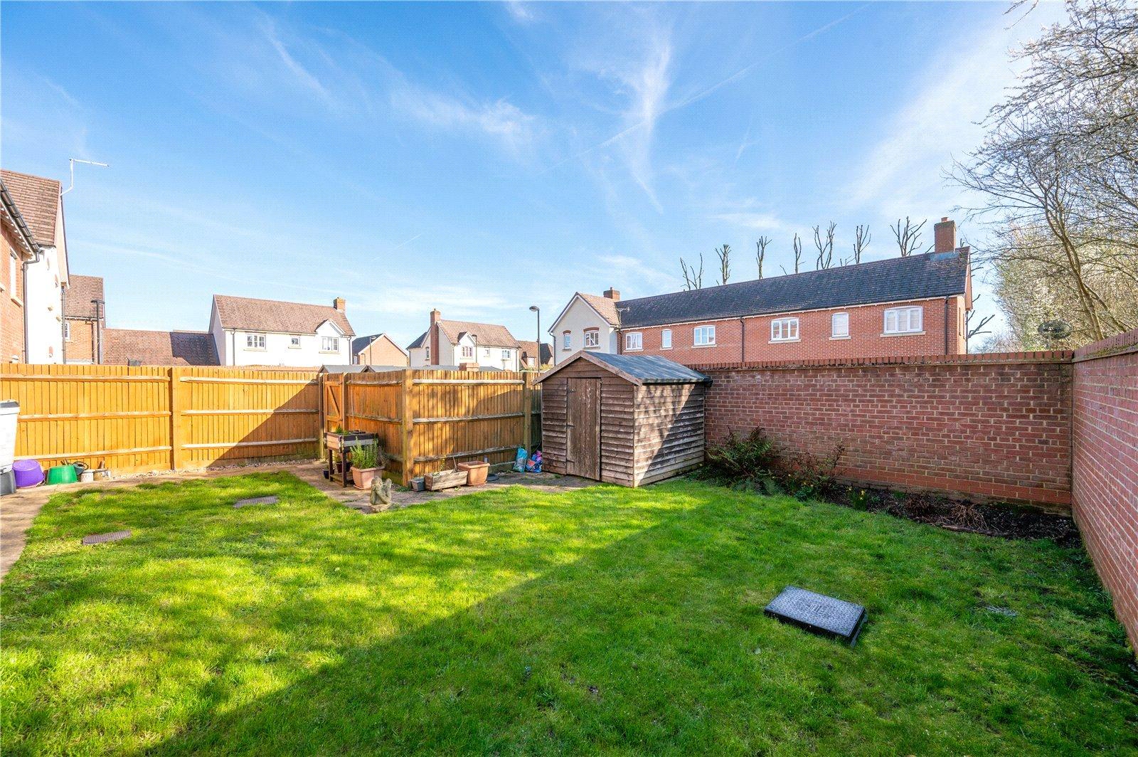 2 Bedroom  Let in Pasture View, Oaklands Lane, Smallford, St. Albans - View 5 - Collinson Hall