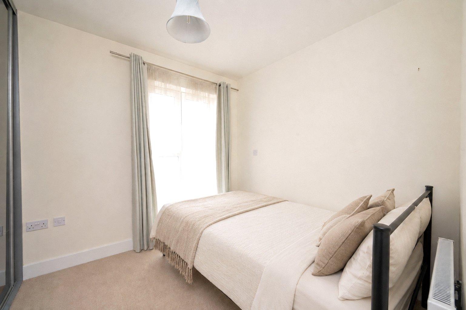 2 Bedroom Flat/Apartment Let in Charrington Place, St. Albans, Hertfordshire - View 4 - Collinson Hall