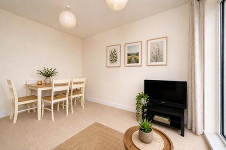 2 Bedroom Flat/Apartment Let in Charrington Place, St. Albans, Hertfordshire - Collinson Hall