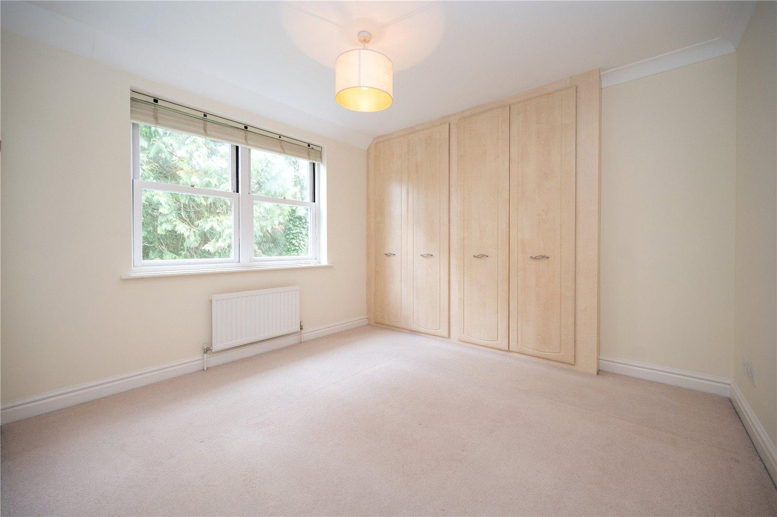 2 Bedroom  To Let in Hillside Road, St. Albans, Hertfordshire - View 9 - Collinson Hall