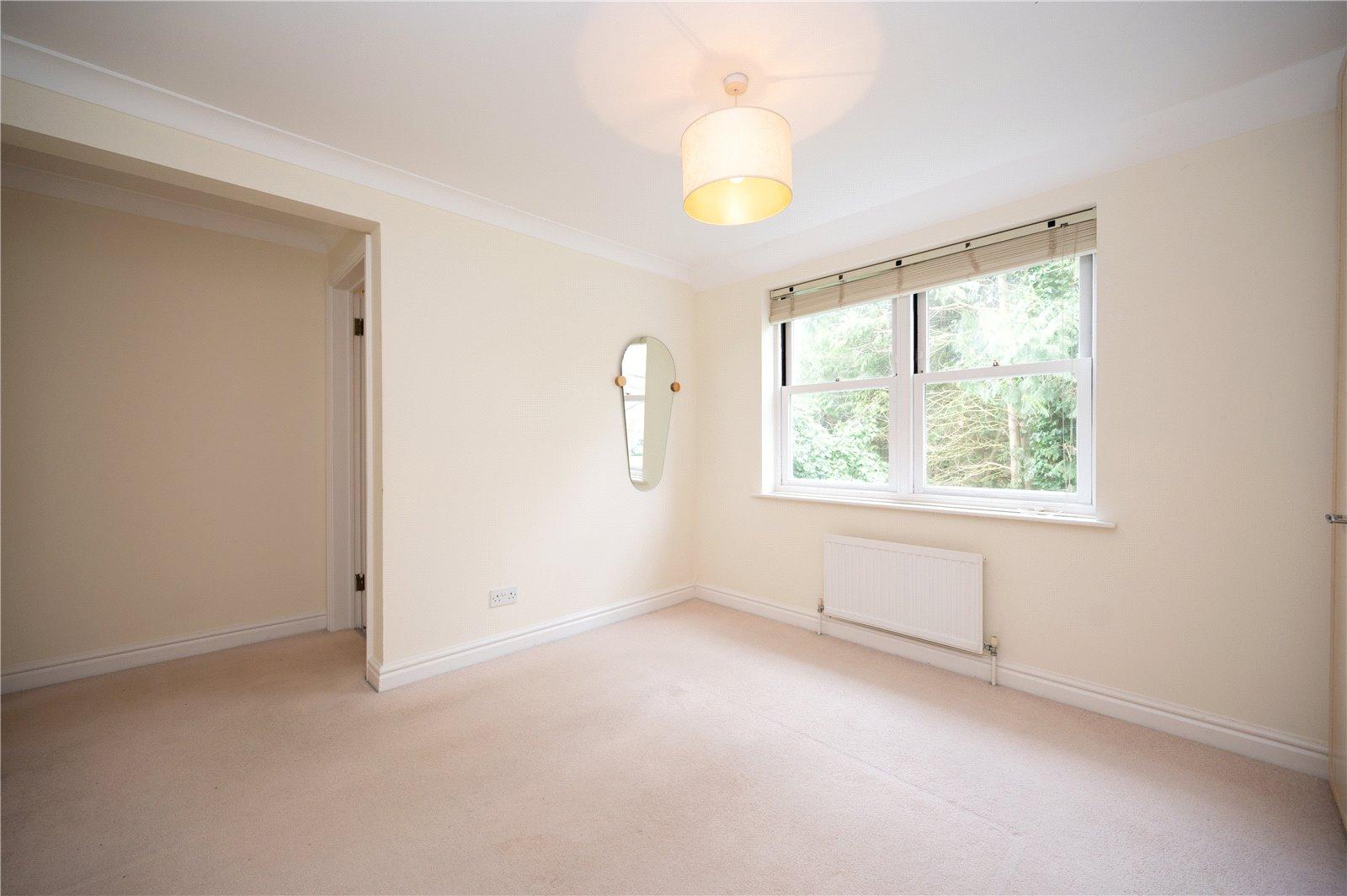 2 Bedroom  To Let in Hillside Road, St. Albans, Hertfordshire - View 12 - Collinson Hall