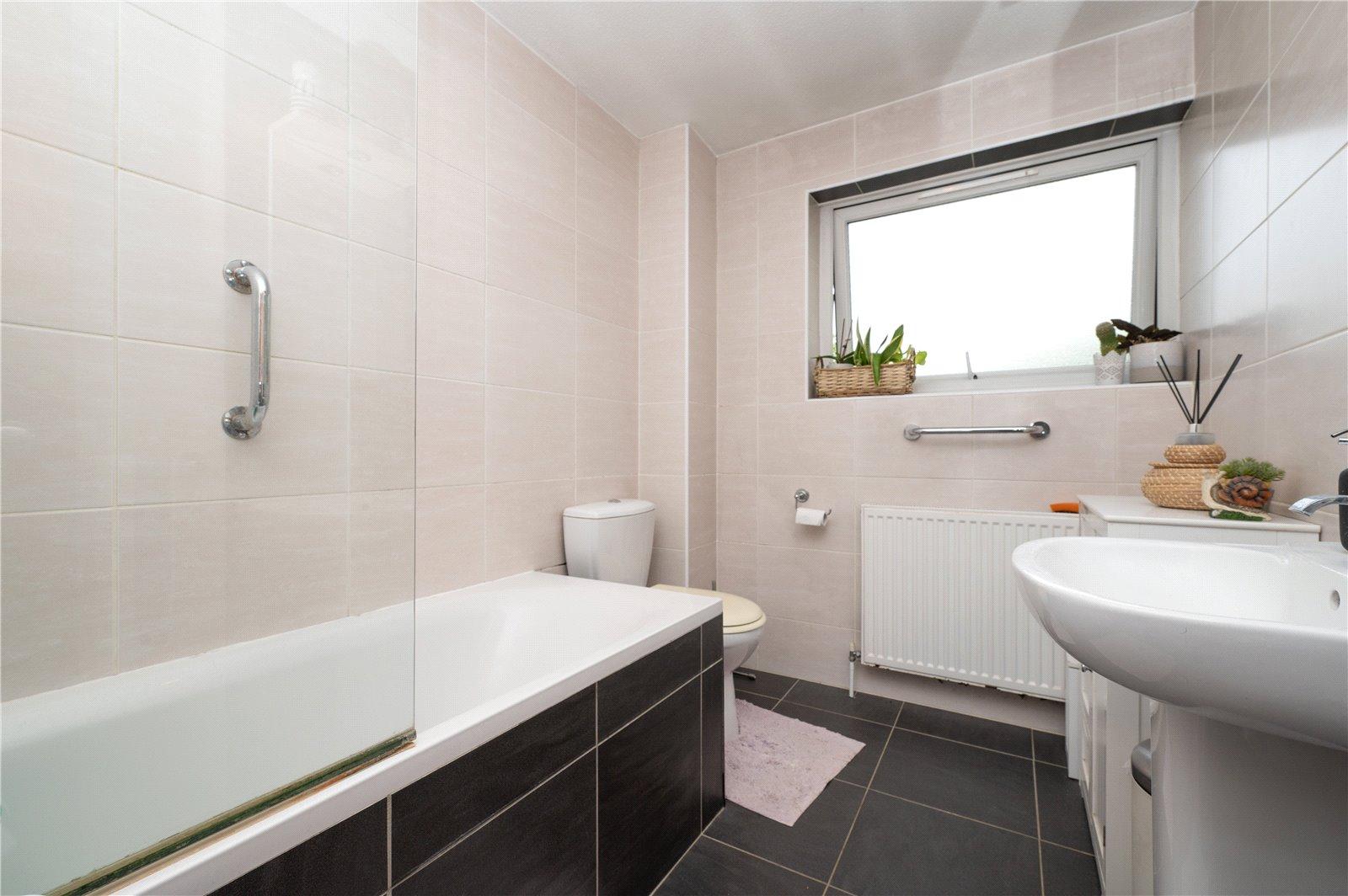 3 Bedroom  To Let in Abbots Park, St. Albans - View 7 - Collinson Hall
