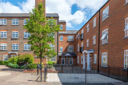 2 Bedroom  Let in Milliners Court, Lattimore Road, St. Albans, Hertfordshire - Collinson Hall