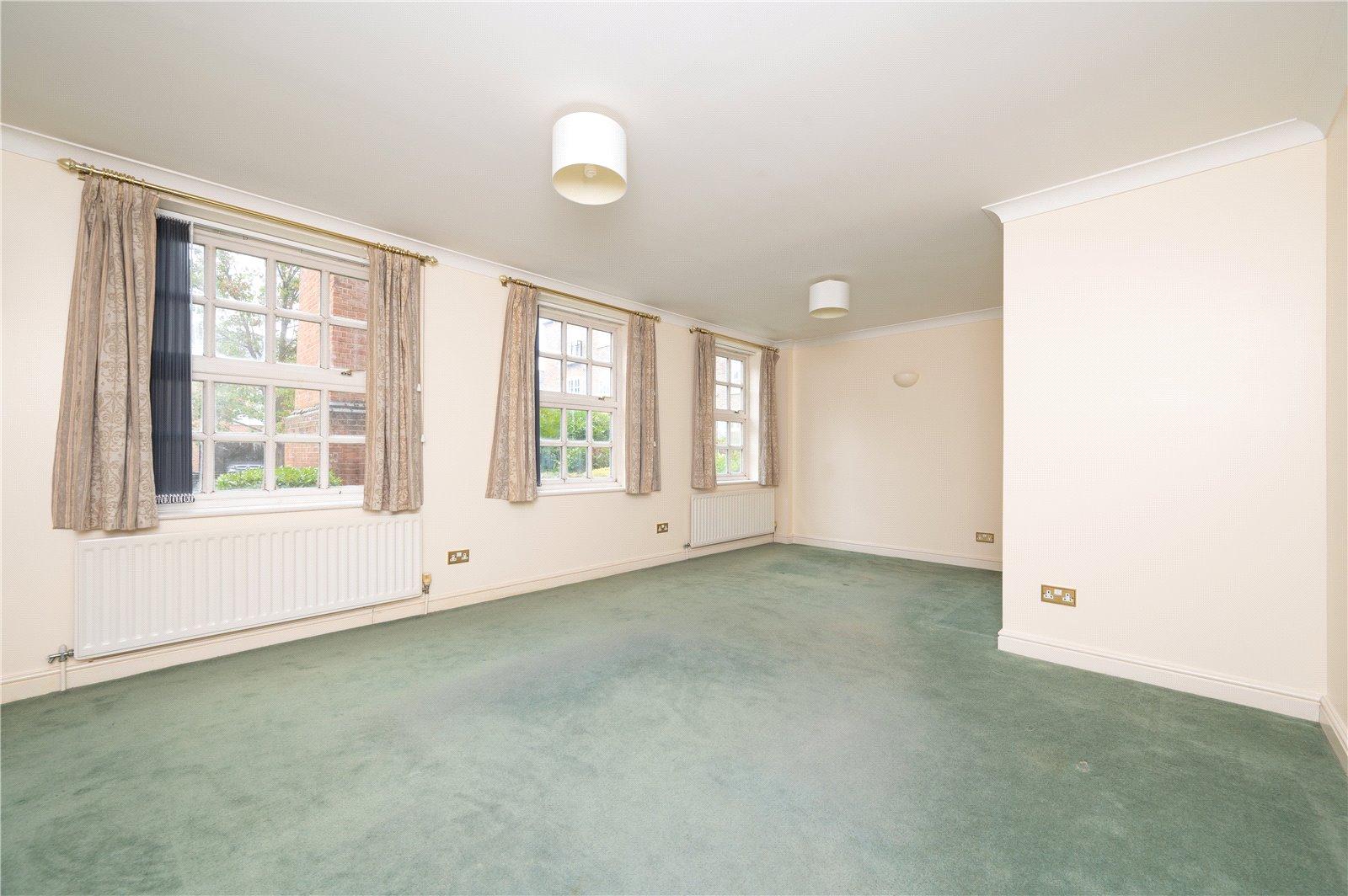 2 Bedroom  Let in Milliners Court, Lattimore Road, St. Albans, Hertfordshire - View 2 - Collinson Hall