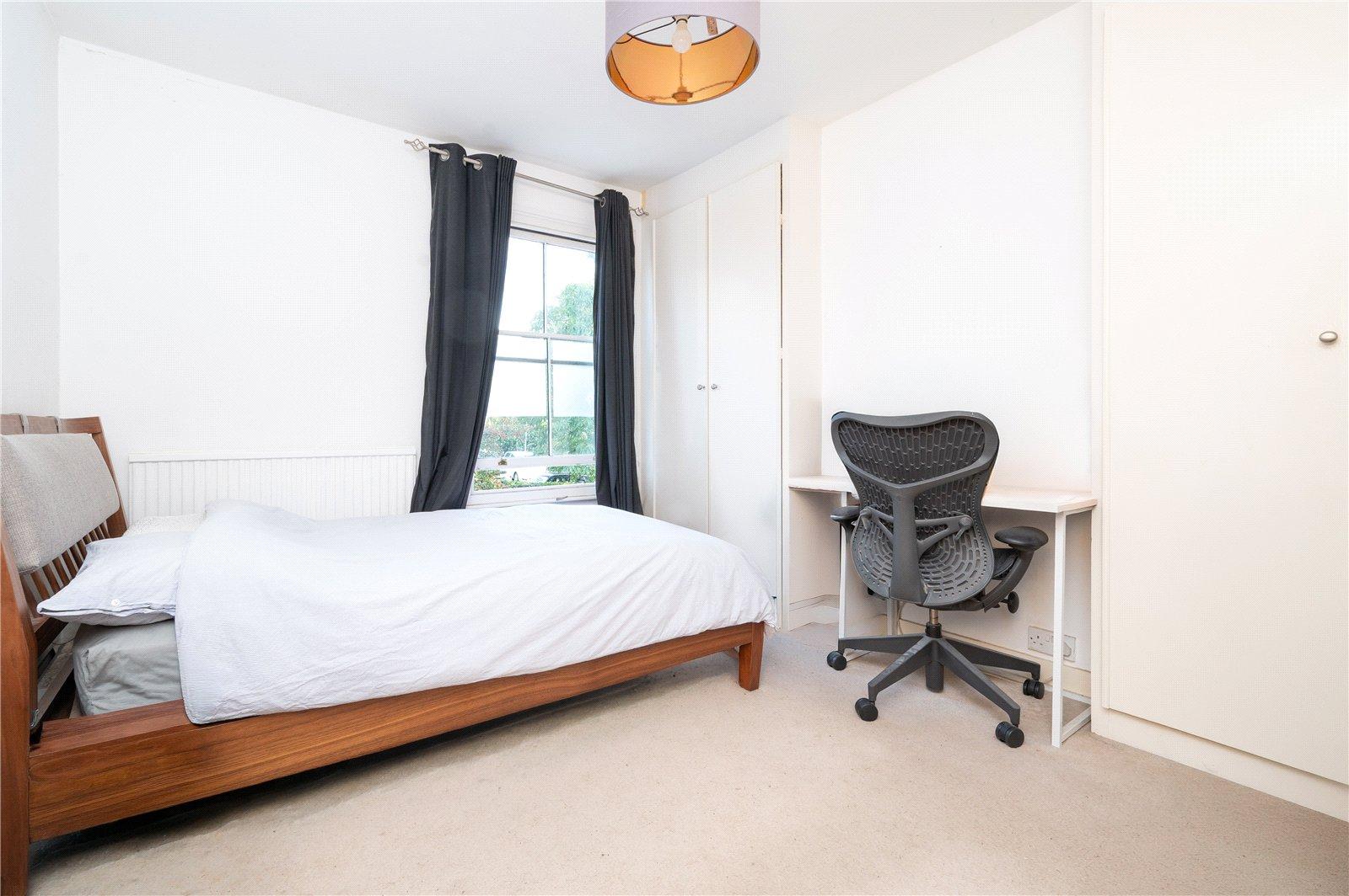 2 Bedroom Terraced House To Let in Keyfield Terrace, St. Albans, Hertfordshire - View 4 - Collinson Hall