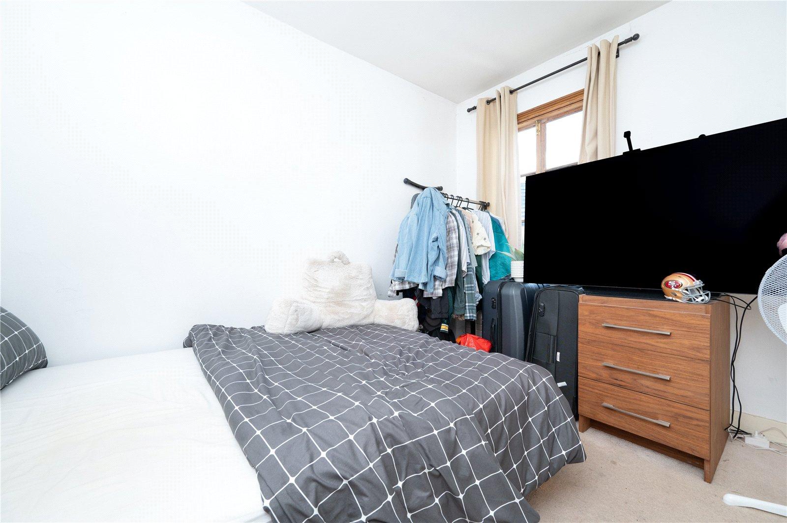 2 Bedroom Terraced House To Let in Keyfield Terrace, St. Albans, Hertfordshire - View 6 - Collinson Hall