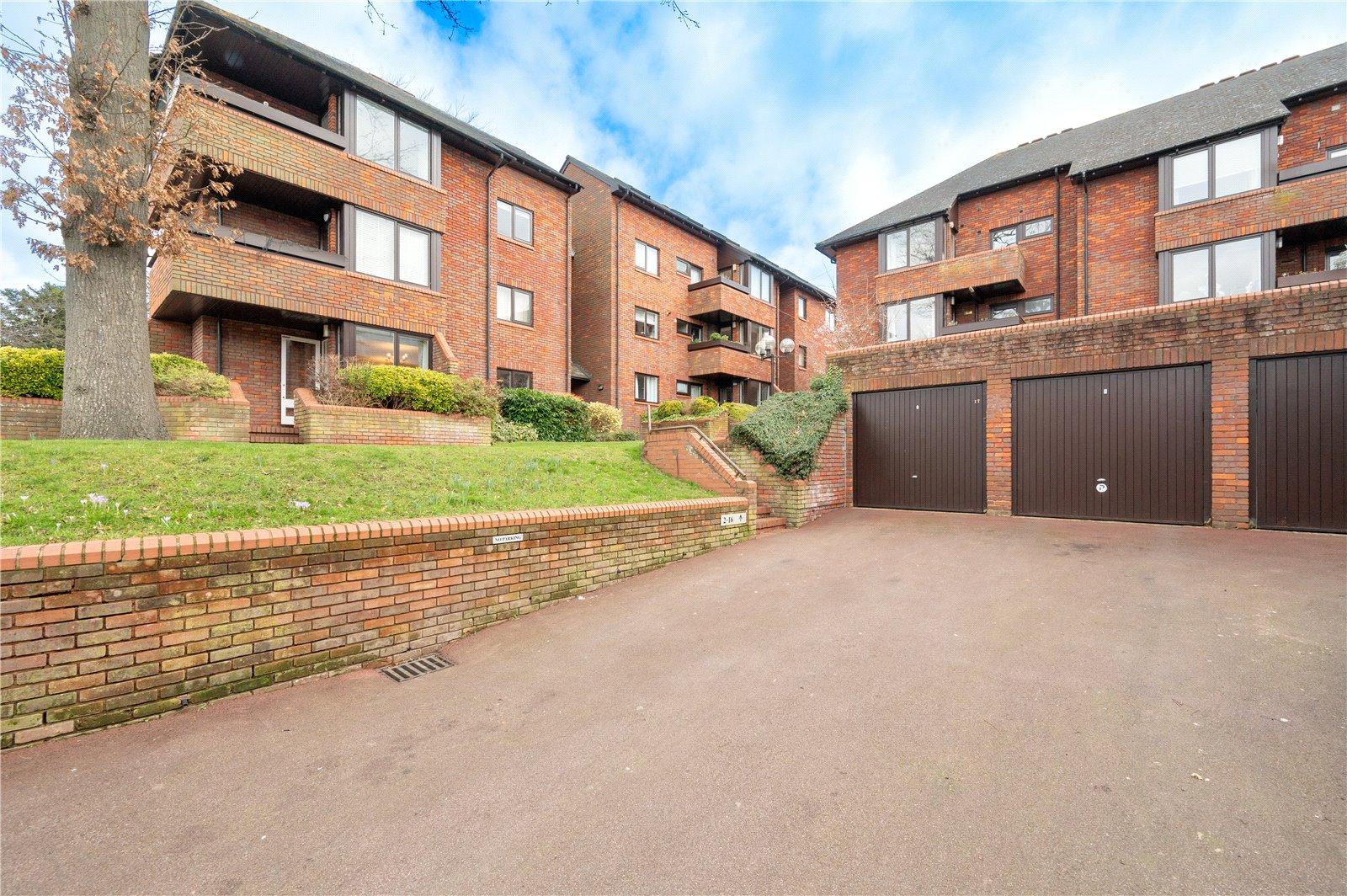 2 Bedroom Ground Floor Flat Let in Tankerfield Place, Romeland Hill, St. Albans, Hertfordshire - View 10 - Collinson Hall