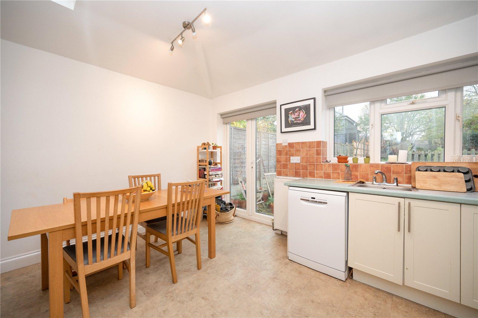 4 Bedroom Terraced House Let in Burnham Road, St. Albans, Hertfordshire - View 6 - Collinson Hall