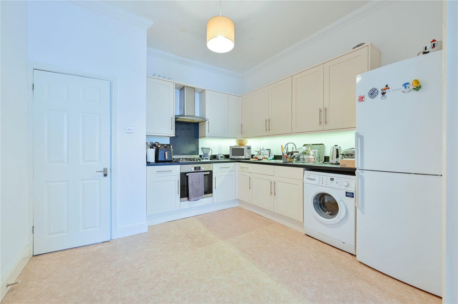 1 Bedroom Flat/Apartment Let in Alma Road, St. Albans, Hertfordshire - View 5 - Collinson Hall