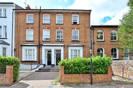 1 Bedroom Flat/Apartment Let in Alma Road, St. Albans, Hertfordshire - Collinson Hall