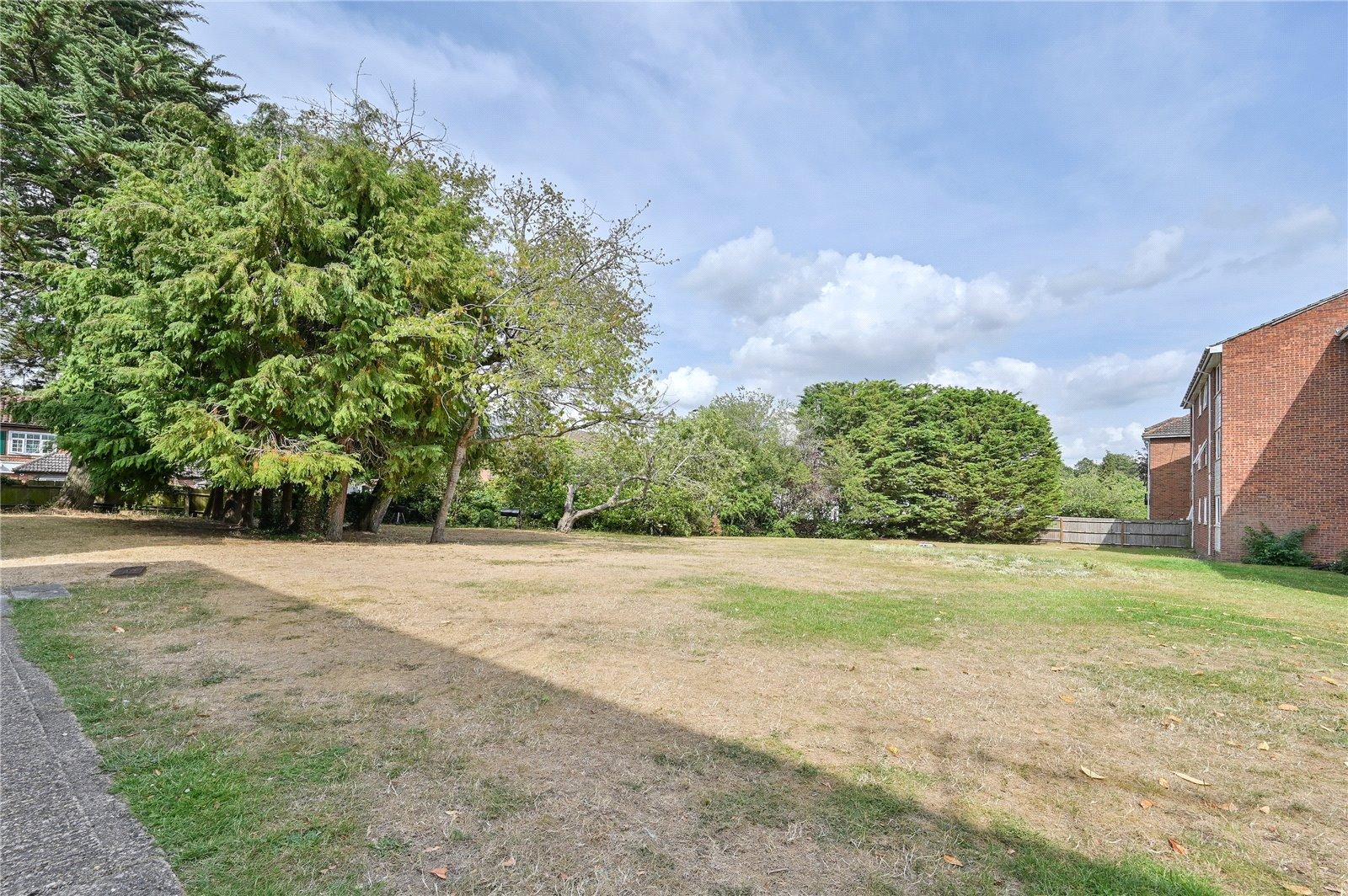 2 Bedroom Flat/Apartment Let in Cedar Court, St. Albans, Hertfordshire - View 13 - Collinson Hall